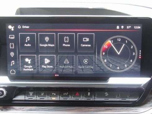 Used 2025 GMC Sierra 2500 SLT w/ SLT Premium Package image 32