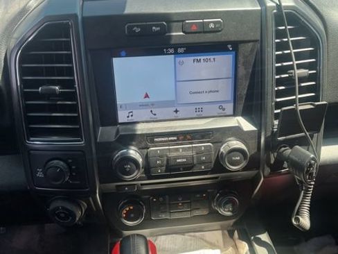 Used 2018 Ford F150 XLT w/ Equipment Group 302A Luxury AWD/4WD image 11