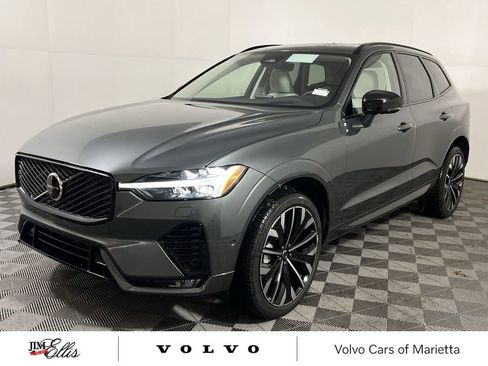 Used 2026 Volvo XC60 B5 Ultra w/ Protection Package Premier image 4