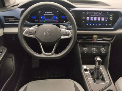 Used 2022 Volkswagen Taos SE FWD image 22