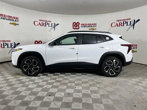 New 2026 Chevrolet Trax RS w/ Driver Confidence Package FWD image 4