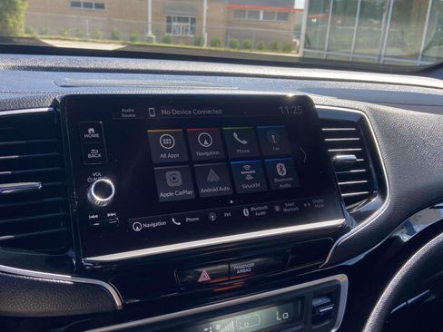Used 2025 Honda Ridgeline Black Edition image 25