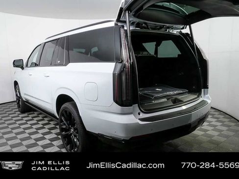 Certified 2026 Cadillac Escalade ESV Platinum Sport w/ LPO, ONYX Package image 36