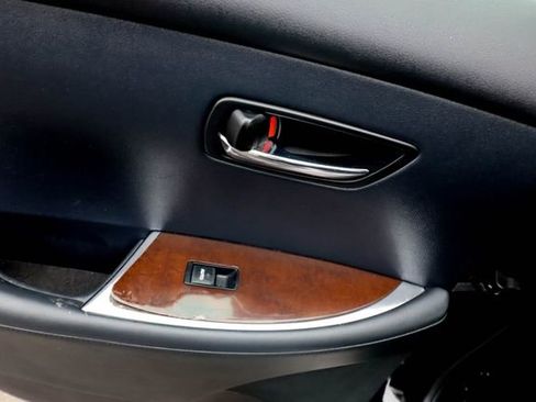 Used 2011 Lexus ES 350 image 35