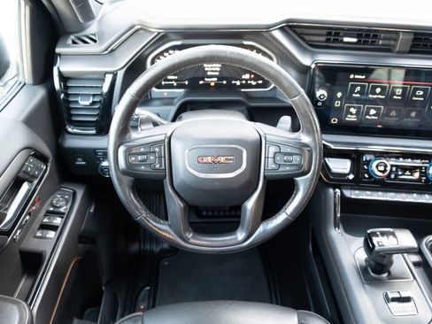 Used 2022 GMC Sierra 1500 AT4 w/ AT4 Premium Package AWD/4WD image 2