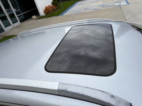 Used 2017 Kia Niro Touring w/ Advanced Technology Package image 17