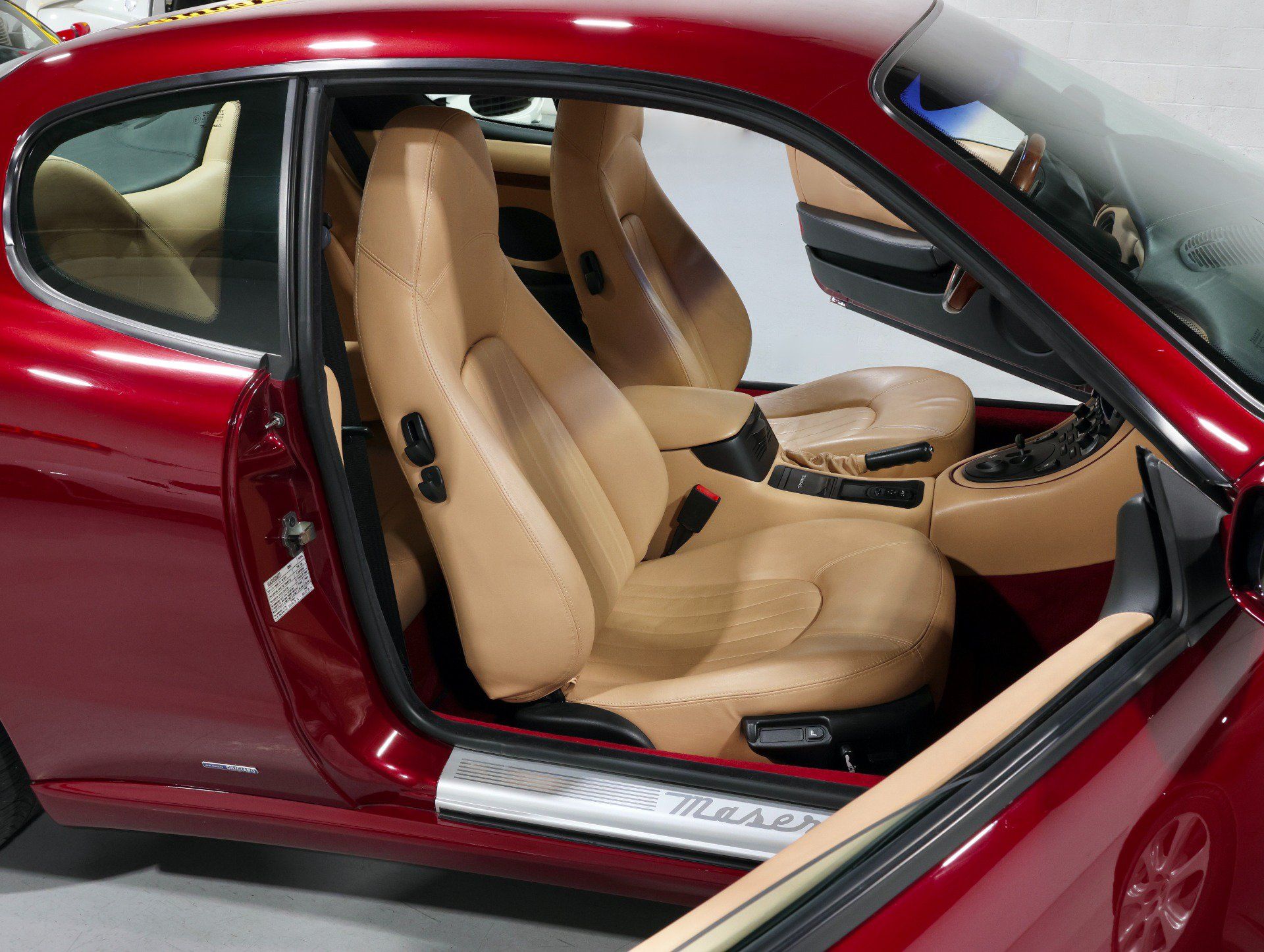 Used 2003 Maserati Coupe RWD image 9