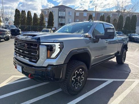 Used 2025 GMC Sierra 2500 AT4X w/ Snow Plow Prep/Camper Package AWD/4WD image 3