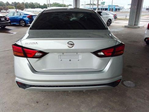 Used 2019 Nissan Altima 2.5 S FWD image 6