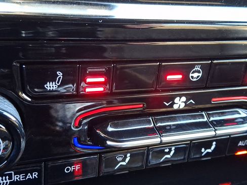 Certified 2021 Jeep Grand Cherokee L Laredo image 23