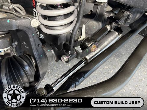 Used 2024 Jeep Wrangler Unlimited Rubicon 4xe AWD/4WD image 31