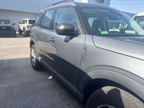 Used 2021 Ford Bronco Sport image 2