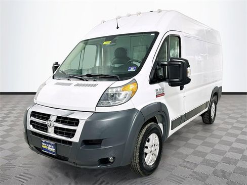 Used 2017 RAM ProMaster 2500 w/ Premium Appearance Group image 3
