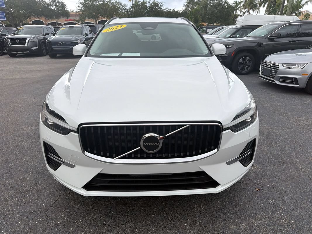 Used 2023 Volvo XC60 B5 Core w/ Climate Package FWD image 8