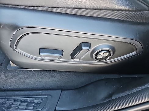 Certified 2024 Jeep Grand Cherokee Limited w/ Black Appearance Package image 26