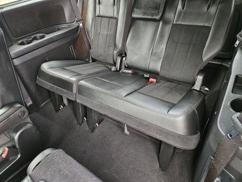 Used 2019 Dodge Grand Caravan SXT image 33