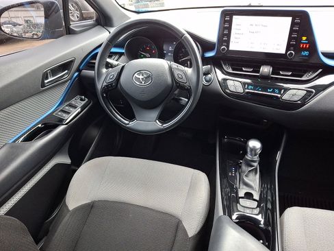 Used 2019 Toyota C-HR XLE image 14