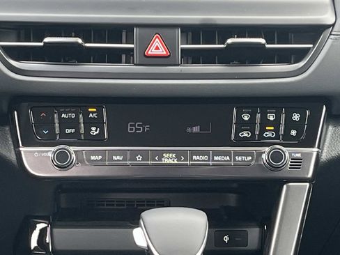 New 2026 Kia Seltos EX FWD image 13