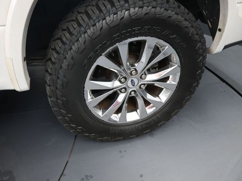 Used 2016 Ford F150 Lariat w/ Equipment Group 502A Luxury image 21