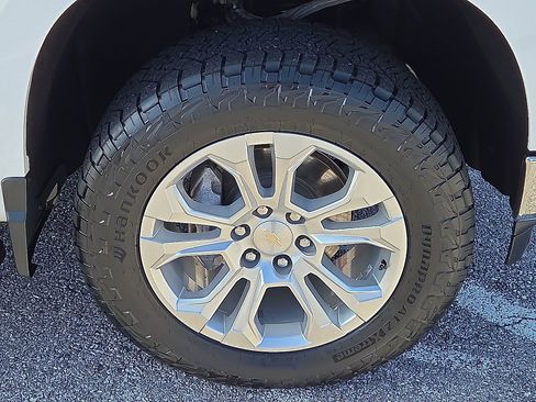 Used 2023 Chevrolet Silverado 1500 LTZ w/ LTZ Convenience Package II image 7