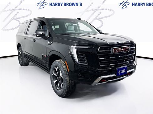 New 2026 GMC Yukon XL AT4 AWD/4WD image 30
