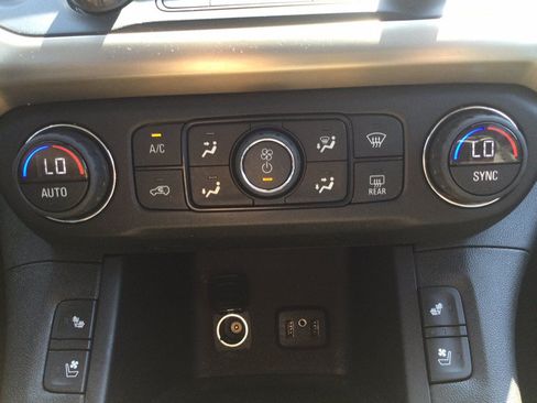 Used 2017 GMC Acadia Denali w/ Technology Package AWD/4WD image 41
