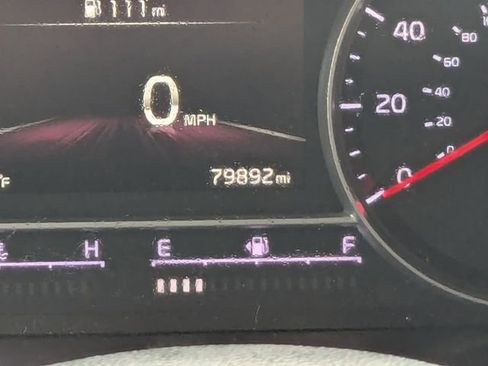 Used 2023 Kia Sorento LX image 20