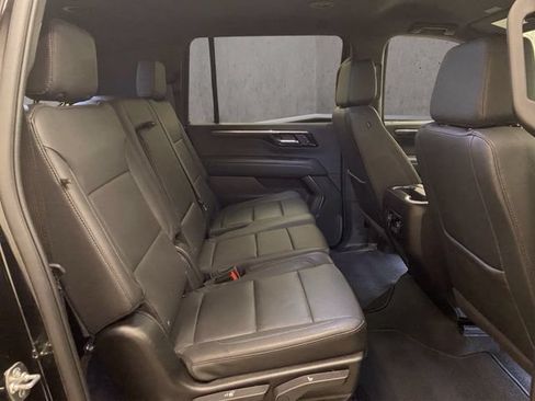 Used 2026 Chevrolet Suburban Z71 AWD/4WD image 23