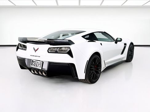 Used 2019 Chevrolet Corvette Z06 RWD image 4