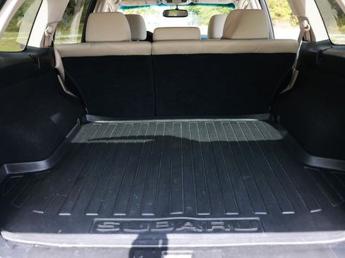 Used 2011 Subaru Outback 2.5i Premium w/ Popular Equipment Group 1B image 24