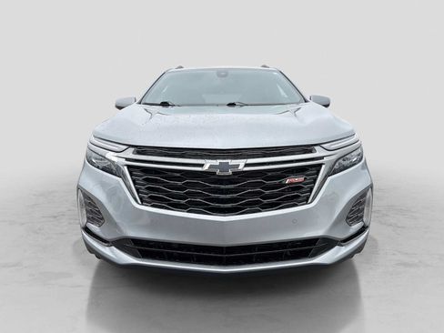 Used 2023 Chevrolet Equinox RS w/ LPO, Floor Liner Package AWD/4WD image 9