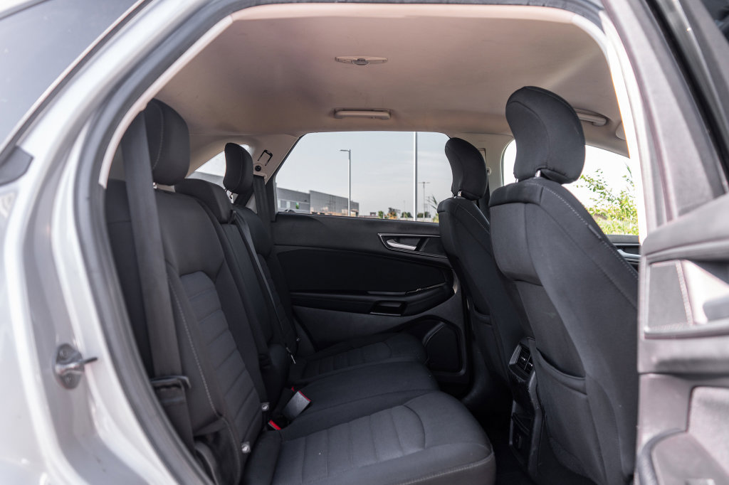 Used 2018 Ford Edge SE AWD/4WD image 13