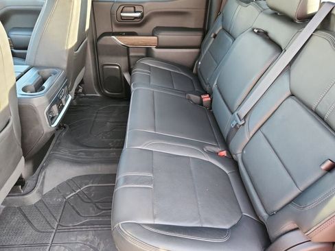 Used 2019 Chevrolet Silverado 1500 High Country image 13