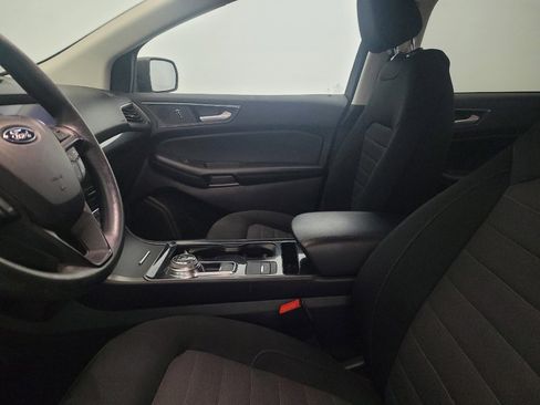 Used 2020 Ford Edge SE FWD image 17