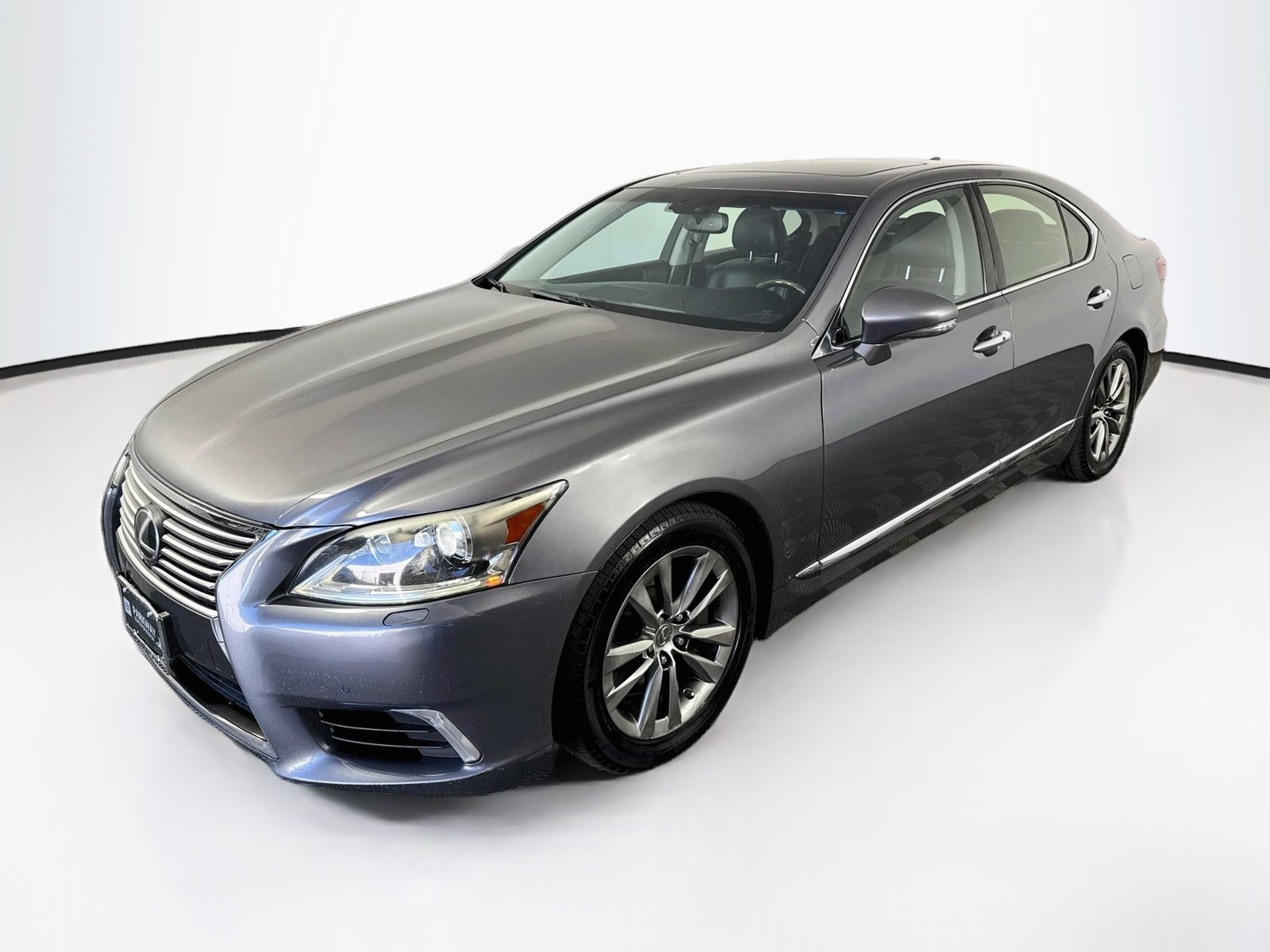 Used 2014 Lexus LS 460 AWD w/ Comfort Package image 3