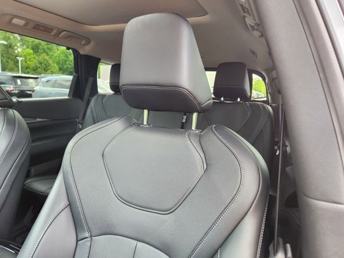 Certified 2023 INFINITI QX60 Luxe w/ Cargo Package AWD/4WD image 11