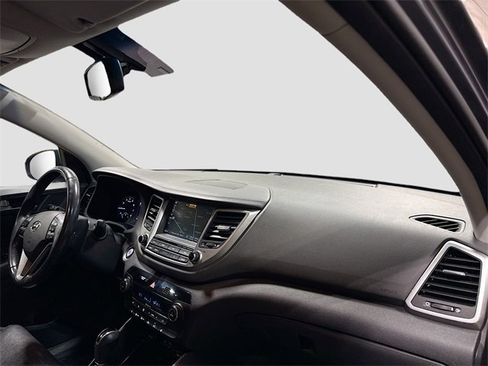 Used 2018 Hyundai Tucson SEL Plus image 31