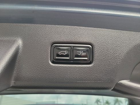 Used 2024 Kia Carnival SX Prestige FWD image 19