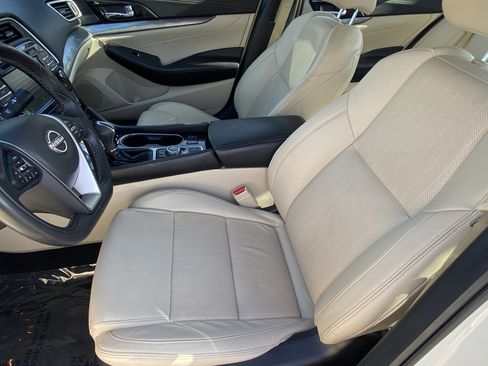 Used 2023 Nissan Maxima SV w/ Floor Mat Group FWD image 14