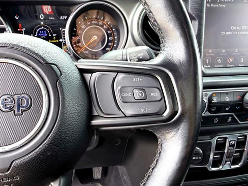 Used 2021 Jeep Gladiator Sport AWD/4WD image 15
