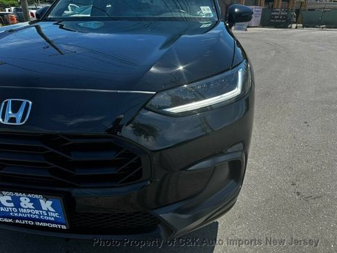 Used 2023 Honda HR-V Sport image 9