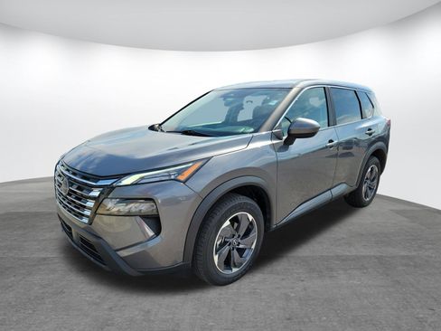 Used 2025 Nissan Rogue SV FWD image 3