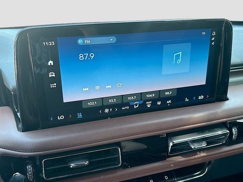 Used 2025 Lincoln Aviator Reserve w/ Equipment Group 201A AWD/4WD image 15