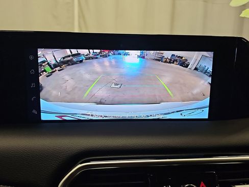 New 2025 Nissan Armada SV image 24