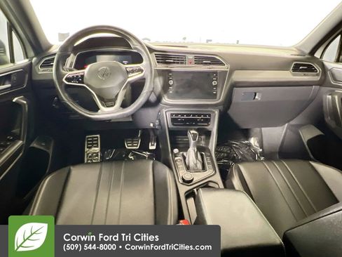 Used 2022 Volkswagen Tiguan SE R-Line AWD/4WD image 7