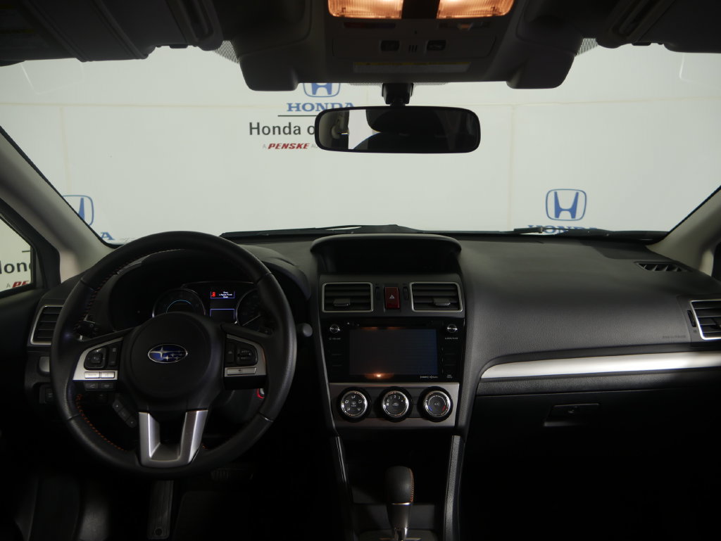 Used 2017 Subaru Crosstrek 2.0i Premium AWD/4WD image 12