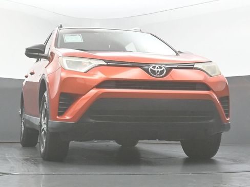 Used 2016 Toyota RAV4 LE AWD/4WD image 44