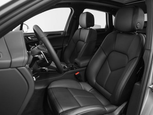 Certified 2026 Porsche Macan image 46