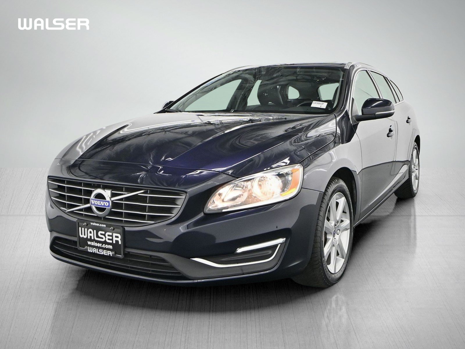 Used 2017 Volvo V60 T5 Premier w/ Convenience Package AWD/4WD image 1