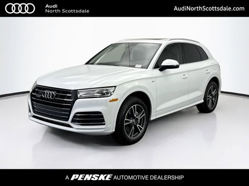 Used 2020 Audi Q5 e Premium w/ Convenience Package image 1